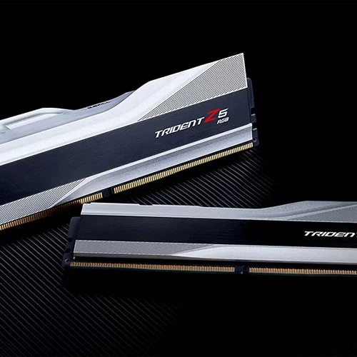 رام جي سكيل ترايدنت Z5 RGB سعة 32 غيغابايت من نوع DDR5 موديل F5-6400J3239G16GA2-TZ5RS - ذاكرة عالية الأداء بسرعة 6400 MT/s - زمن استجابة CL32 - متوافقة مع تقنية إنتل XMP - مشتت حراري من الألومنيوم عالي الجودة - فضي (848354041351) - image 6 رام جي سكيل ترايدنت Z5 RGB سعة 32 غيغابايت من نوع DDR5 موديل F5-6400J3239G16GA2-TZ5RS - ذاكرة عالية الأداء بسرعة 6400 MT/s - زمن استجابة CL32 - متوافقة مع تقنية إنتل XMP - مشتت حراري من الألومنيوم عالي الجودة - فضي (848354041351) - image 6