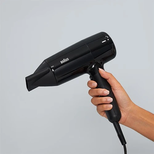 سشوار براون HD2.0-BRHD200SDE - محرك قوي بقدرة 2000 واط - 3 إعدادات لدرجة الحرارة وإعدادان للسرعة - فلتر خلفي قابل للإزالة - فوهة تركيز الهواء - أسود (3030050200508) - image 6 سشوار براون HD2.0-BRHD200SDE - محرك قوي بقدرة 2000 واط - 3 إعدادات لدرجة الحرارة وإعدادان للسرعة - فلتر خلفي قابل للإزالة - فوهة تركيز الهواء - أسود (3030050200508) - image 6