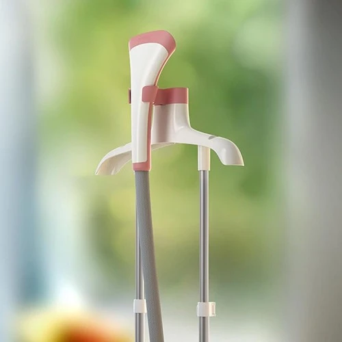 Philips 1000 Series Garment Steamer STE1020/46 - 1600W Power - 1.8L Detachable Tank - 45-Second Heat-Up - Soft Red (8720389038877) - image 6 Philips 1000 Series Garment Steamer STE1020/46 - 1600W Power - 1.8L Detachable Tank - 45-Second Heat-Up - Soft Red (8720389038877) - image 6